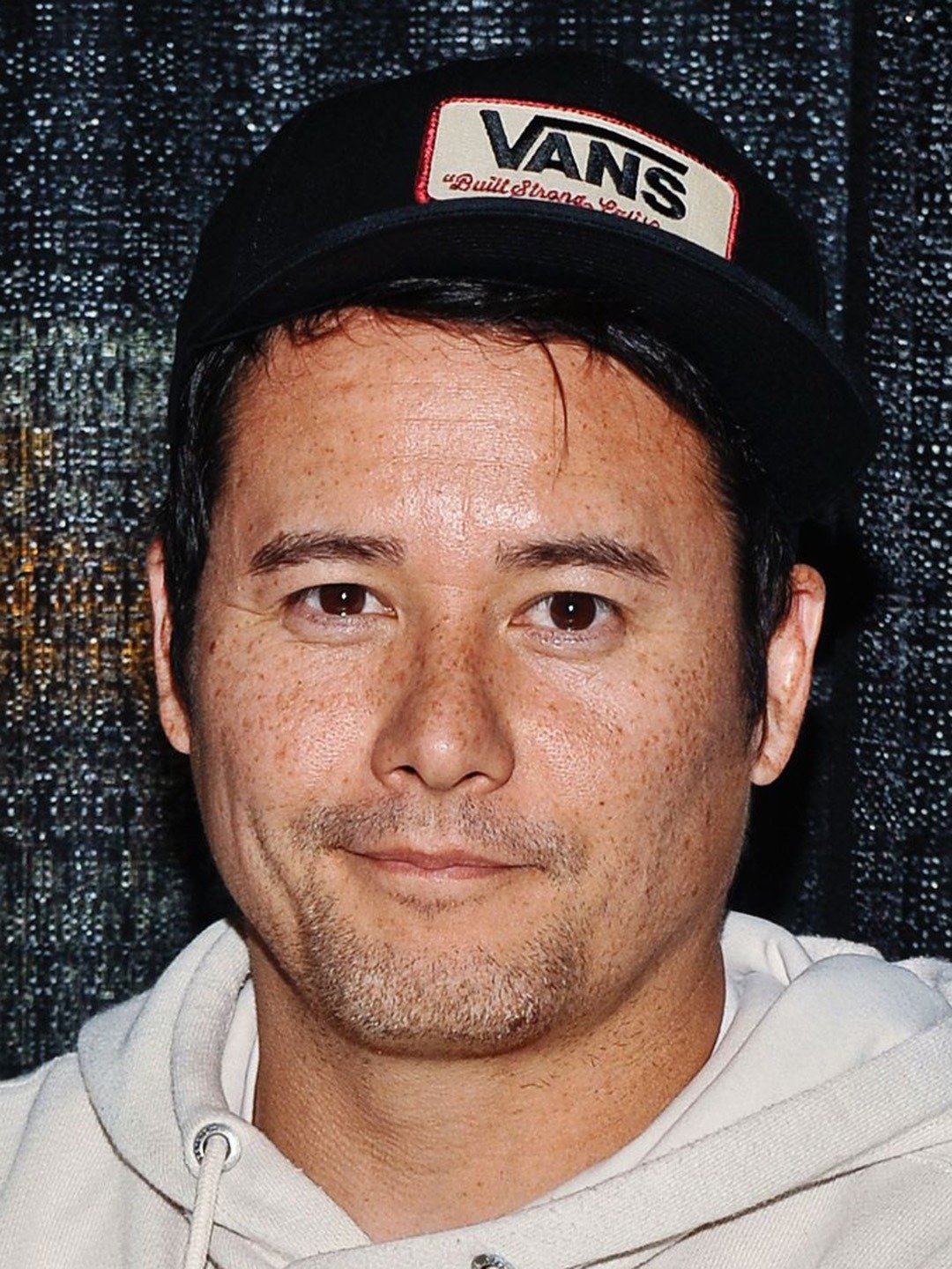 How tall is Johnny Yong Bosch?